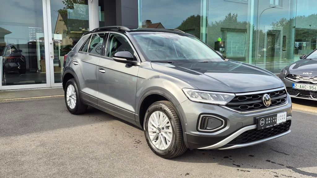 Volkswagen T-Roc 1.5 TSI 150 DSG LIFE (automatique), Autos, Volkswagen, Argent ou Gris, Achat, Entreprise, Carnet d'entretien
