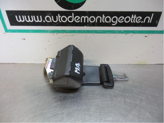 Ceinture de sécurité arrière centre d'un Volkswagen Passa, Autos : Pièces & Accessoires, Habitacle & Garnissage, Volkswagen, Utilisé