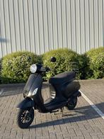 Scooter A klasse Gts Toscana 4Takt met papieren start rijdt, Ophalen of Verzenden, Zo goed als nieuw