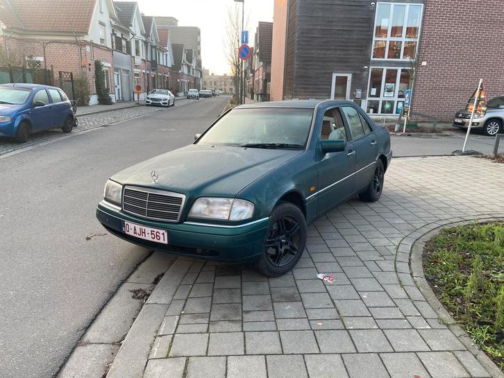 MERCEDES-BENZ C180 BENZINE OLDTIMER | 1994 | PANORAMADAK, Auto's, Mercedes-Benz, Particulier, C-Klasse, ABS, Airbags, Airconditioning