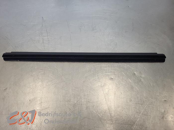 Joint de vitre d'un Dodge RAM, -, 3 mois de garantie, Utilisé, Dodge