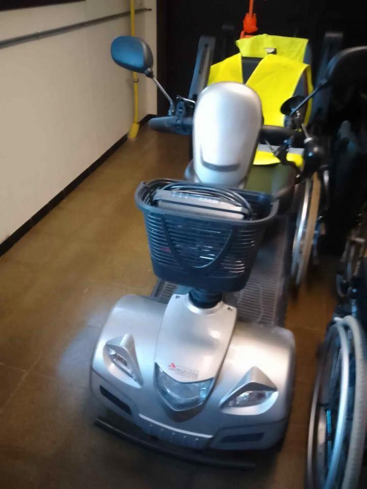 DUO SCOOTMOBIEL CARPO LIMO, Diversen, Brommobielen en Scootmobielen, Gebruikt, Vermeiren, 26 t/m 35 km, 16 km/u of meer, Ophalen