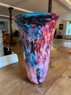 Grand vase en verre soufflé, Moins de 50 cm, Autres couleurs, Comme neuf, Verre
