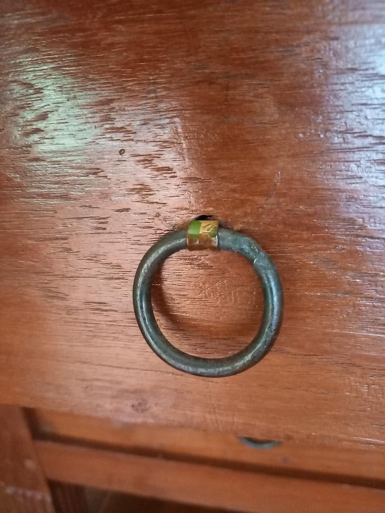 Mooie eiken kastje, Ophalen