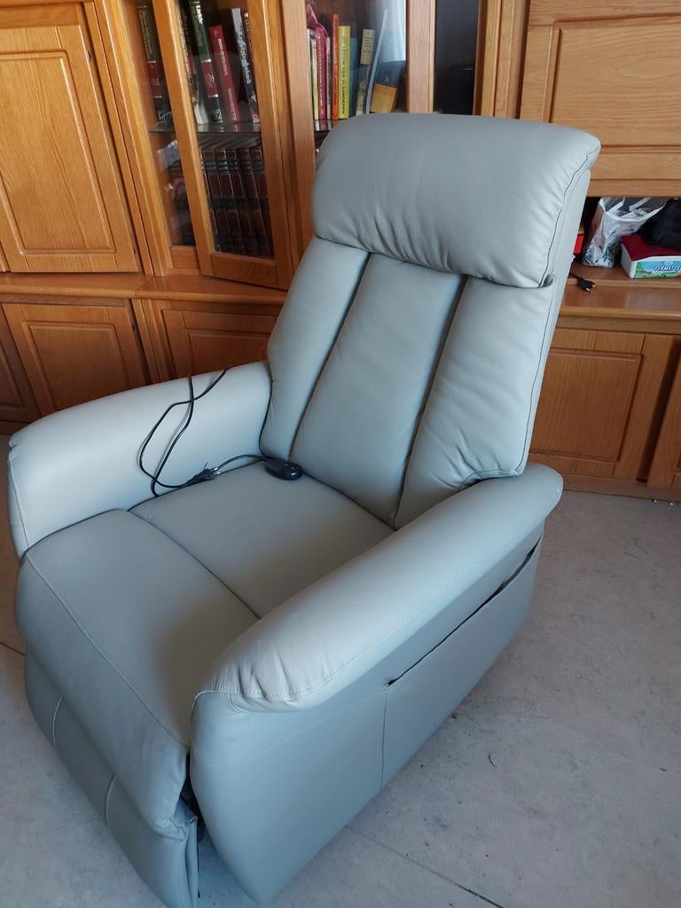 Relaxzetel met elektrische bediening, Ophalen