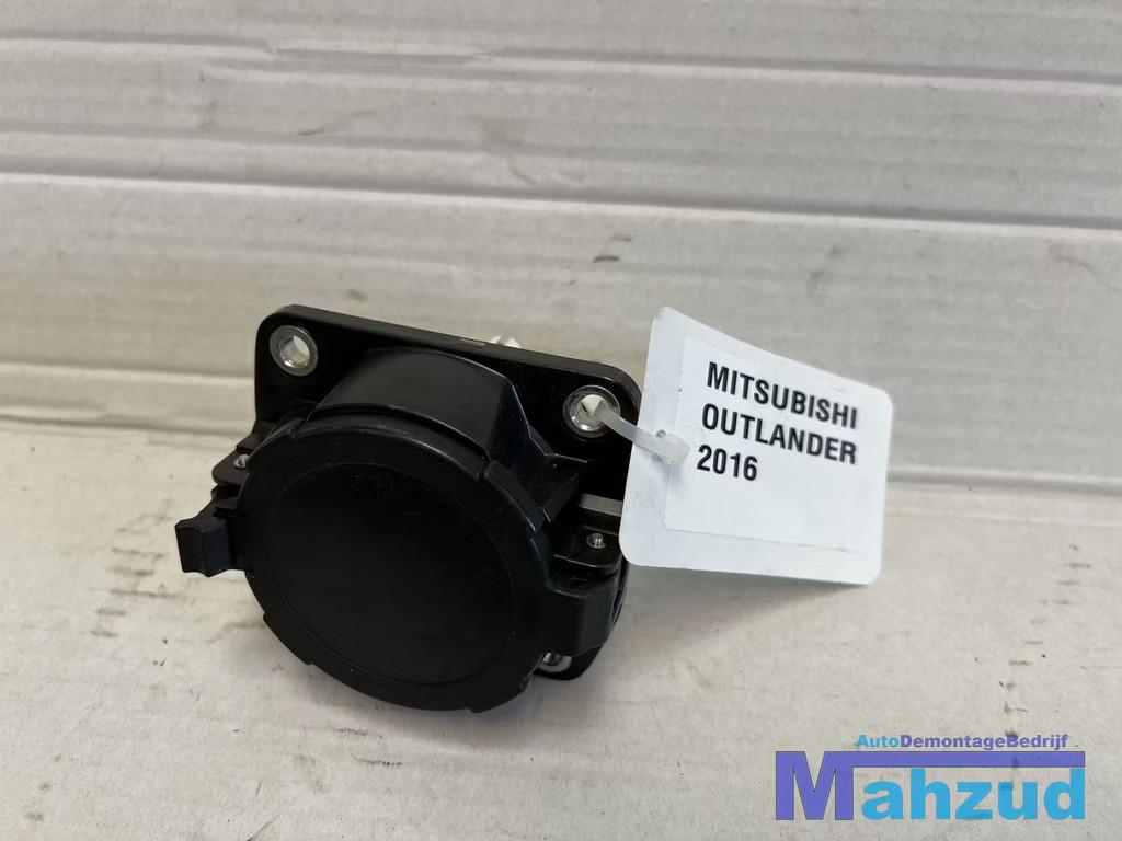 MITSUBISHI OUTLANDER PHEV oplaadpunt 2015+ 73LD1001, Auto-onderdelen, Info@mitsubishi-motors.com, Gebruikt, Mitsubishi Motors Corporation