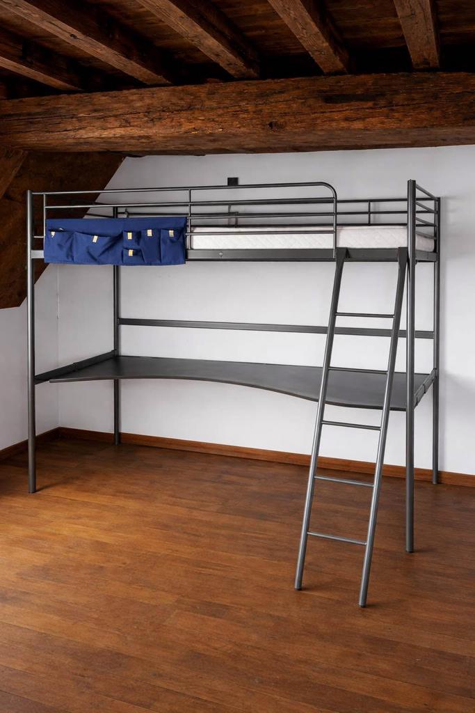 Hoogslaper en bureau, Huis en Inrichting, Ophalen, Zo goed als nieuw, Hoogslaper