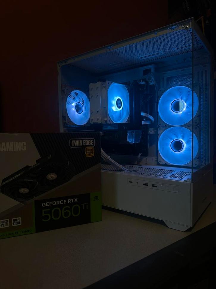 Krachtige Witte Gaming PC (AM5), Computers en Software, Desktop Pc's, Nieuw, 4 Ghz of meer, SSD, 32 GB, Gaming, Virtual Reality