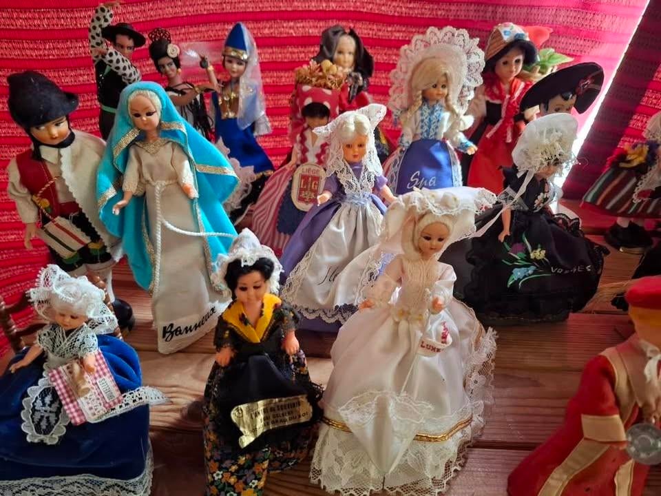 Poupées folkloriques collection- vintage 28 Poupées, Divers, Enlèvement, Utilisé