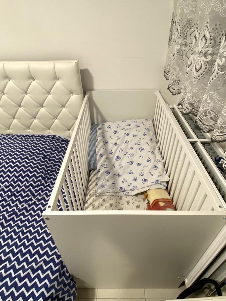 2 kinder/baby bedjes, Ophalen, Zo goed als nieuw