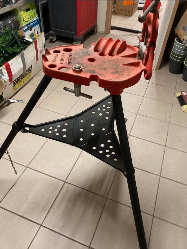 Ridgid driepoot, Ophalen, Zo goed als nieuw