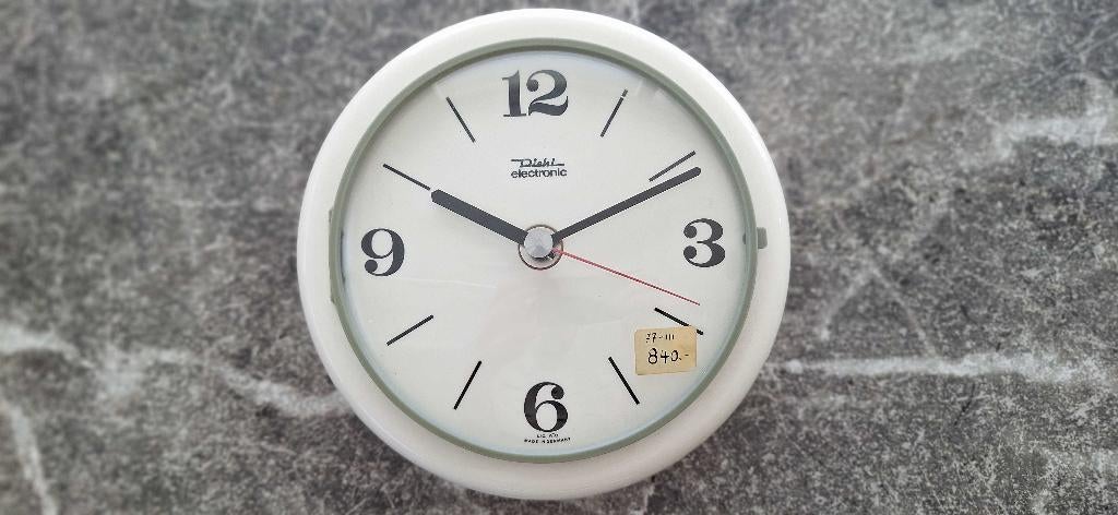 Klok Diehl Electro - witte muurklok, Maison & Meubles, Accessoires pour la Maison | Horloges, Enlèvement