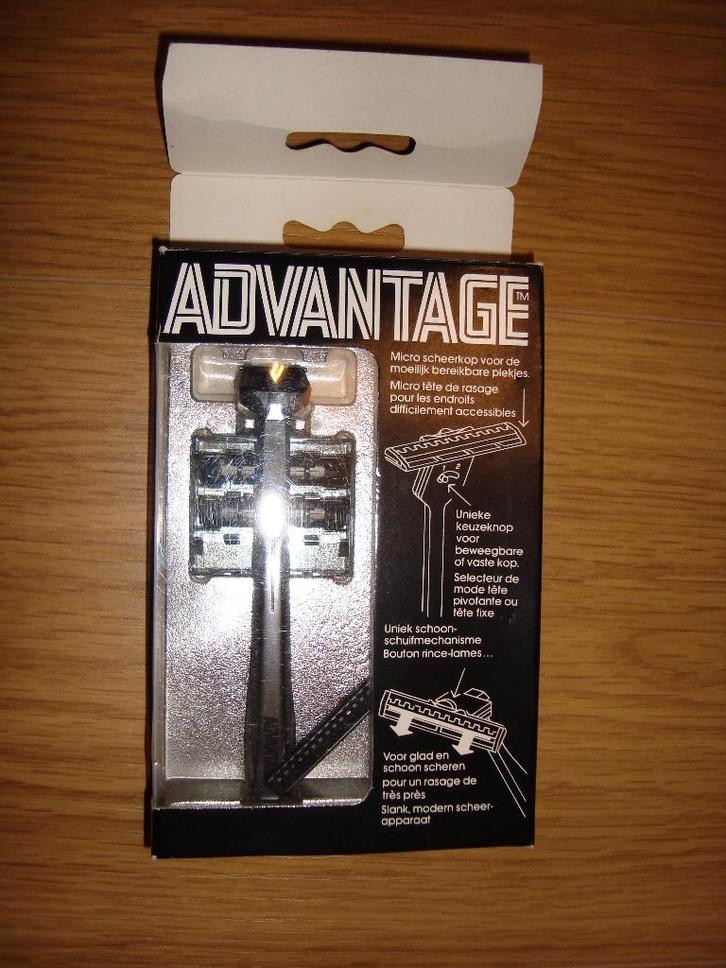 Schick Advantage mechanisch scheerapparaat - 2 mesjes, Elektronische apparatuur, Persoonlijke Verzorgingsapparatuur, Zo goed als nieuw