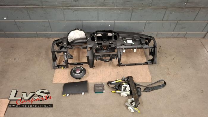 Airbag set + dashboard van een Fiat 500, Gebruikt, -, -, Ophalen of Verzenden