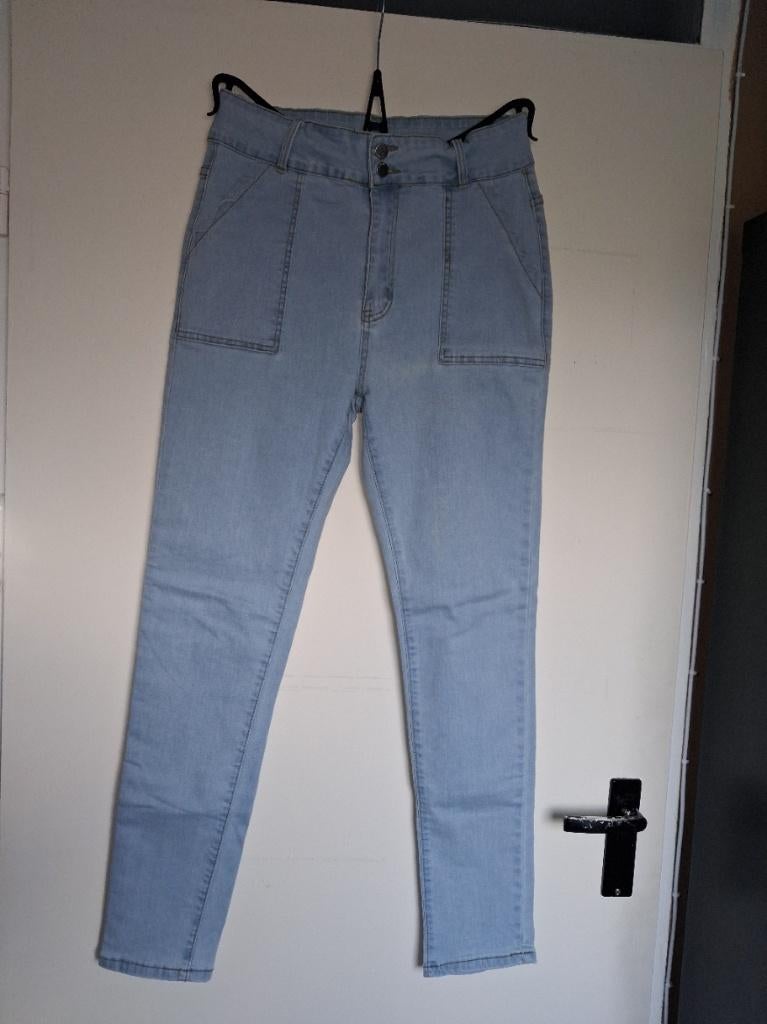 Skinny jeans lichtblauw 32/L, Kleding | Dames, Spijkerbroeken en Jeans, Verzenden, Zo goed als nieuw, Blauw, W30 - W32 (confectie 38/40)