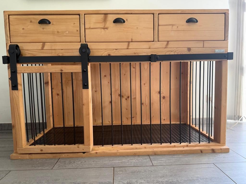 Prachtige op maat gemaakte hondenbench in zeer goede staat!, Dieren en Toebehoren, Ophalen