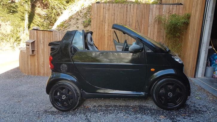 Vend 2 voiture SMART, Autos, Smart, Entreprise, ForTwo, Jantes en alliage léger, Peinture métallisée, Phares antibrouillard, Toit ouvrant