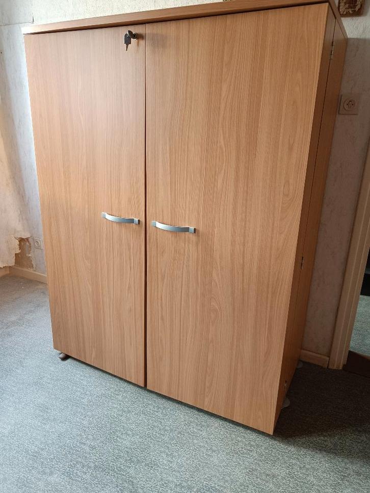 Grote computerkast - nieuwstaat, Huis en Inrichting, Kasten | Computermeubels, Nieuw, 120 tot 170 cm, 70 tot 120 cm, 40 tot 80 cm