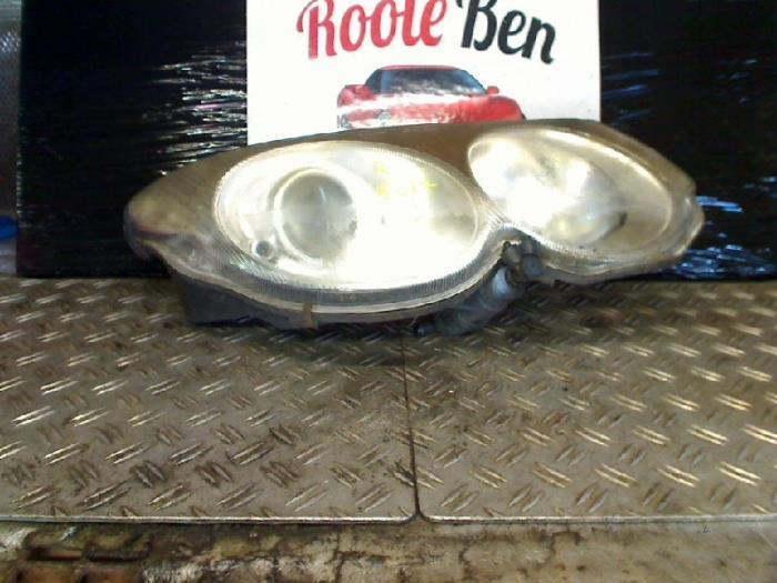 Phare droit d'un Chrysler 300 M, Autos : Pièces & Accessoires, Éclairage, Utilisé, 3 mois de garantie, Enlèvement ou Envoi