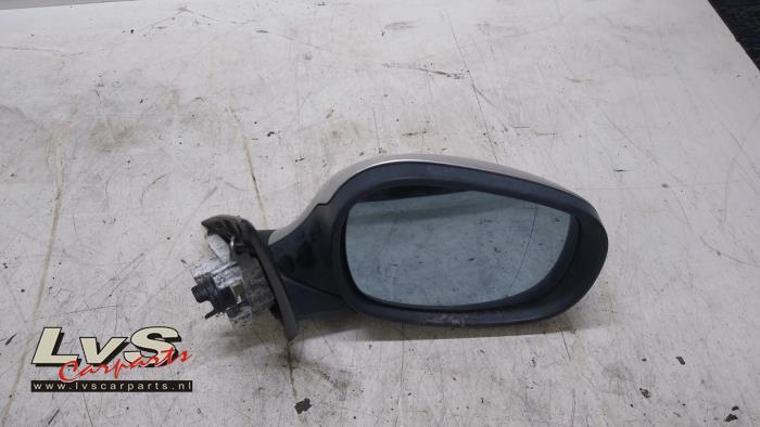 Rétroviseur extérieur droit d'un BMW 3-Serie, Autos : Pièces & Accessoires, Rétroviseurs, BMW, Utilisé, 3 mois de garantie, Enlèvement ou Envoi