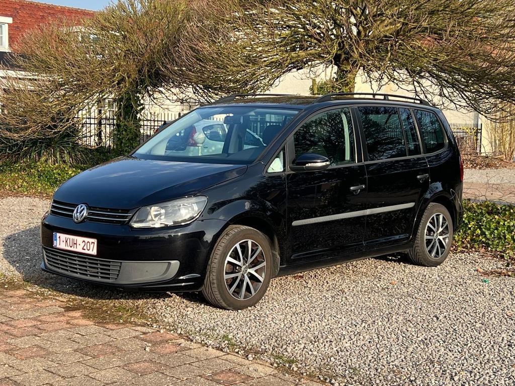 Volkwagen Touran 1.6tdi! Highline! Airco! Heel Proper!, Auto's, Bestelwagens en Lichte vracht, Euro 5, Diesel, Particulier, Cruise Control