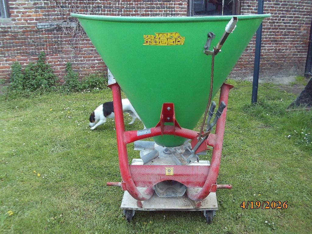 meststofstrooier 500 liter, Ophalen