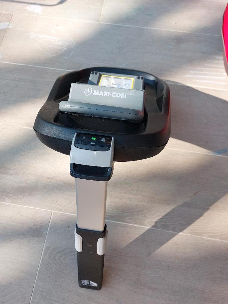 Isofix + Maxi Cosi Pebble & Pearl, Kinderen en Baby's, Autostoeltjes, Gebruikt, Maxi-Cosi, 0 t/m 10 kg, Isofix, Ophalen