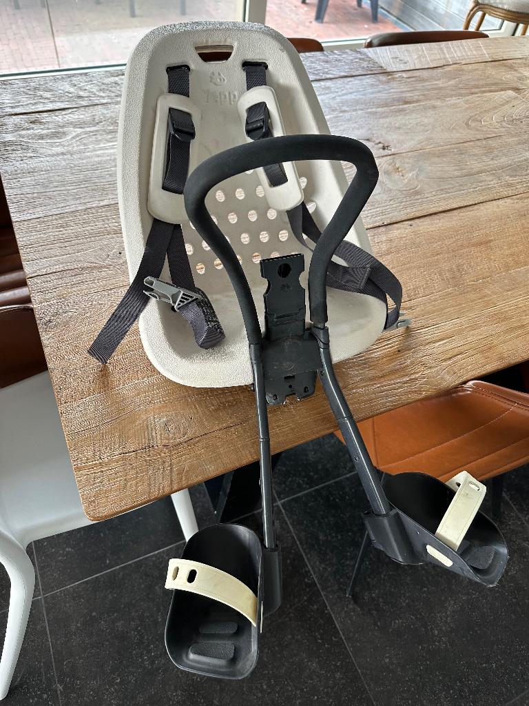 Yepp fietsstoel, Ophalen, Gebruikt, Voorzitje, Voetsteuntjes