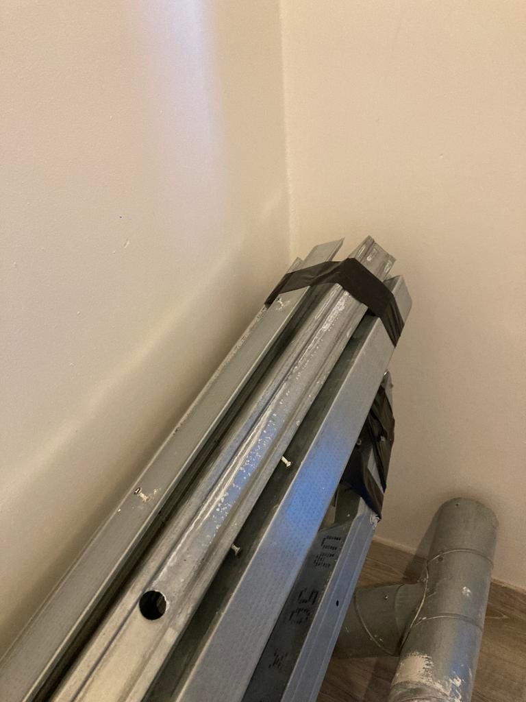 Metaal Metal studs gyproc 7*1,5m, Ophalen, Zo goed als nieuw