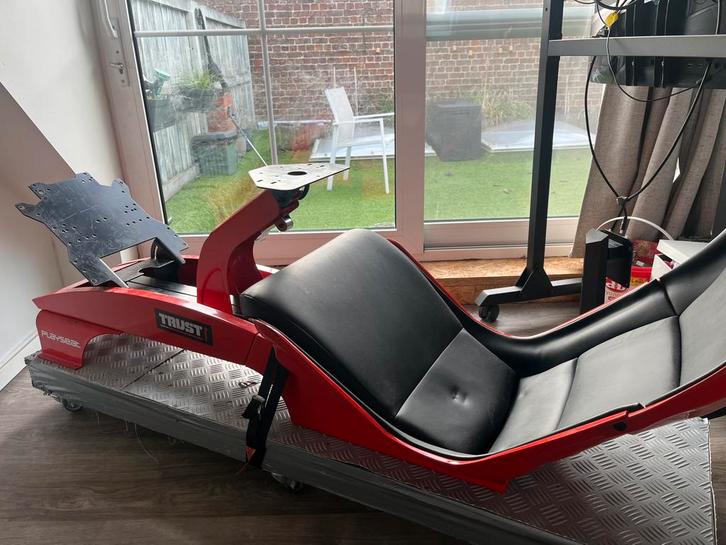 Sim rig race stoel / playseat, Jardin & Terrasse, Chaises longues, Utilisé, Enlèvement