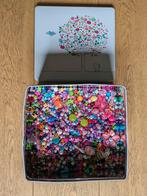 grand ensemble de perles dans une boîte, Hobby & Loisirs créatifs, Enlèvement, Utilisé