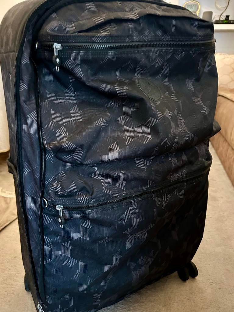 Valise kipling, Enlèvement, Comme neuf