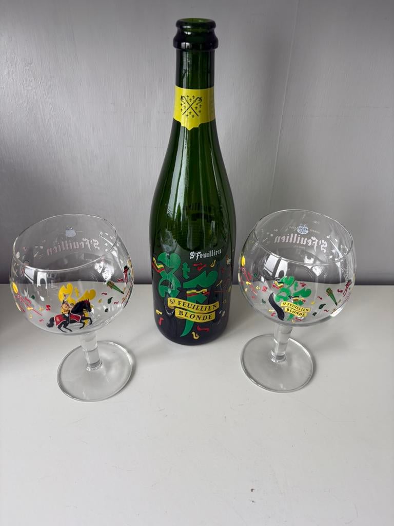 2 verres et une bouteille SAINT-FEUILLIEN, Ducasse de MONS, Enlèvement ou Envoi, Comme neuf