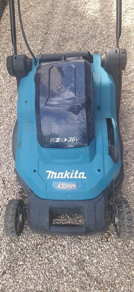 Makita grasmaaier 36V 430mm op batterijen, Ophalen