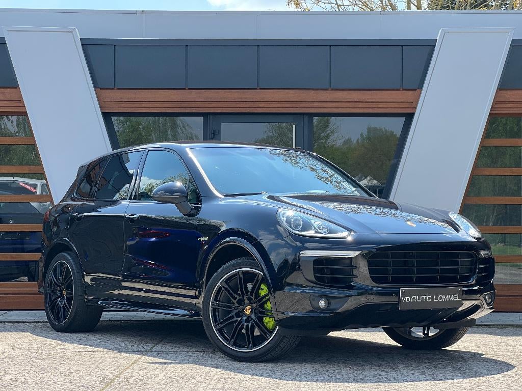 Porsche Cayenne S E-Hybrid - GTS - LUCHTVERING - GARANTIE, Automaat, 2995 cc, Zwart, Leder