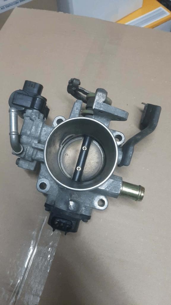 Boîtier papillon d'accélération d'origine toyota celica t23, Enlèvement ou Envoi, Utilisé, Toyota