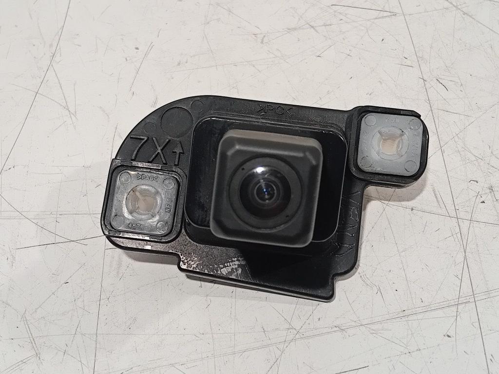 Camera achter Toyota Yaris, Auto-onderdelen, Onderdelen@venauto.nl, Van der Ven Autorecycling B.V., Gebruikt, Ettenseweg 76, 4706 PB Roosendaal, The Netherlands