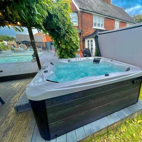 demo model jacuzzi voor 5 personen 🔥 een scherpe prijs!, Tuin en Terras, Zwembad-toebehoren, Zo goed als nieuw, Verlichting, Ophalen