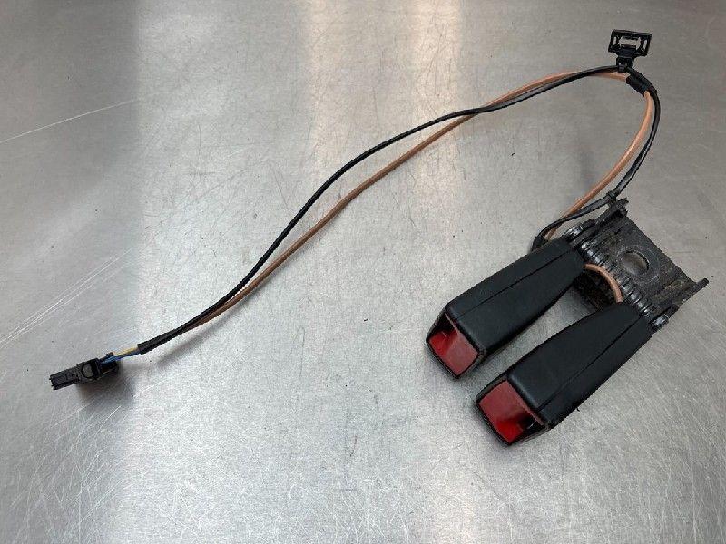 BOUCLE DE CEINTURE ARRIÈRE GAUCHE Daewoo / Chevrolet Aveo, Utilisé, Daewoo