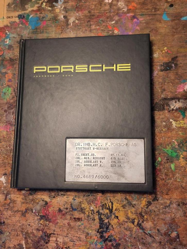 Porsche Jaarboek 2005 - Gelimiteerd (4689/6000), Boeken, Auto's | Boeken, Zo goed als nieuw, Porsche, Ophalen of Verzenden