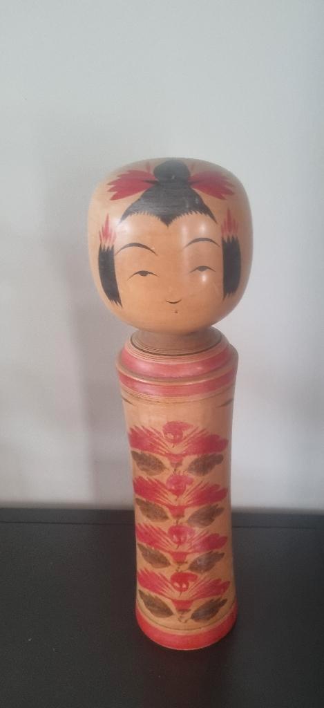 Grand Naruko kokeshi de Hideo Oonuma 39 cm (1930—2023), Antiquités & Art, Art | Sculptures & Bois, Envoi