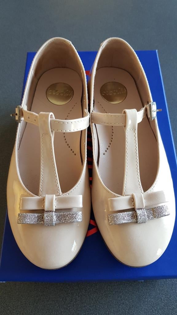 Mooie lakschoenen zacht roze maat 30, merk Beberlis, Enfants & Bébés, Vêtements de bébé | Chaussures & Chaussettes, Enlèvement