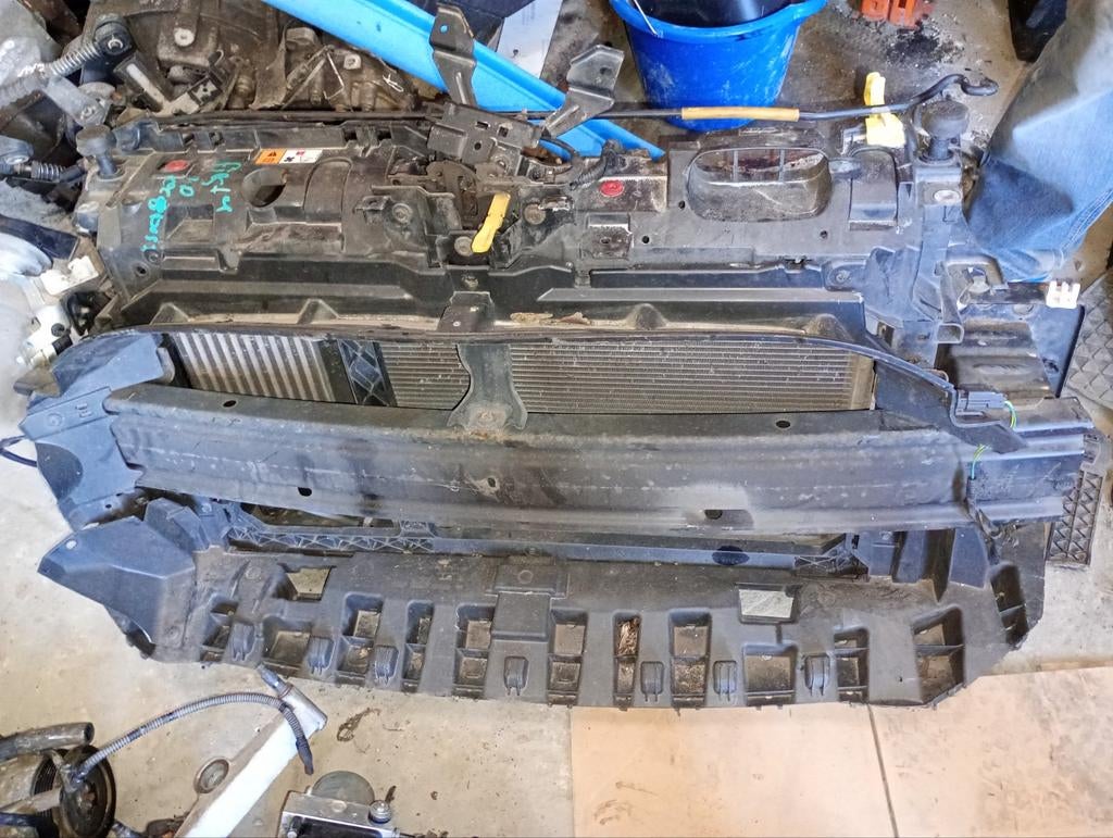 Support de radiateur sur cadre face avant ford fiesta, Enlèvement, Avant, Ford