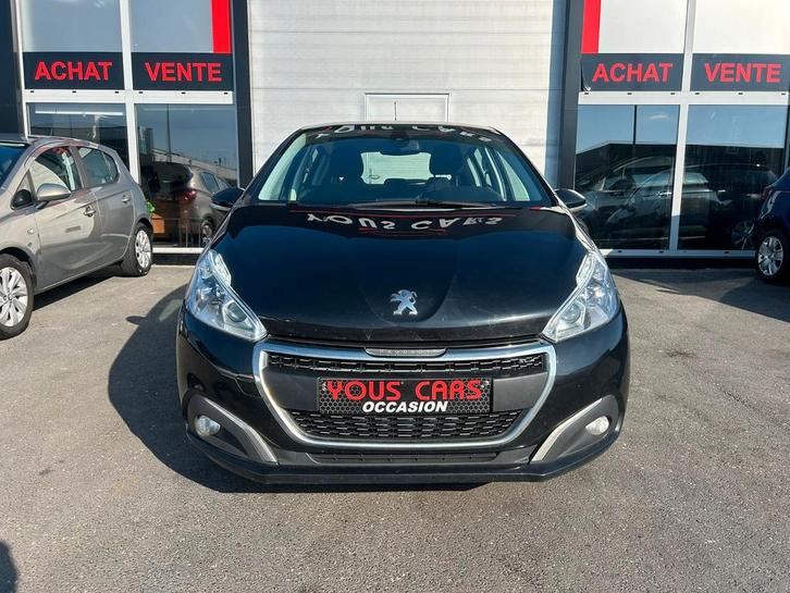 Peugeot 208 1.2i**2019, Autos, Peugeot, Entreprise, Capteur de stationnement, Radio, Essence, Enlèvement