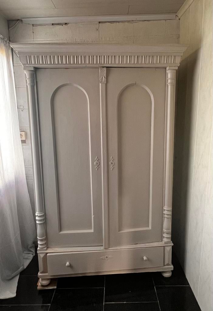 Landelijke kast, Enlèvement