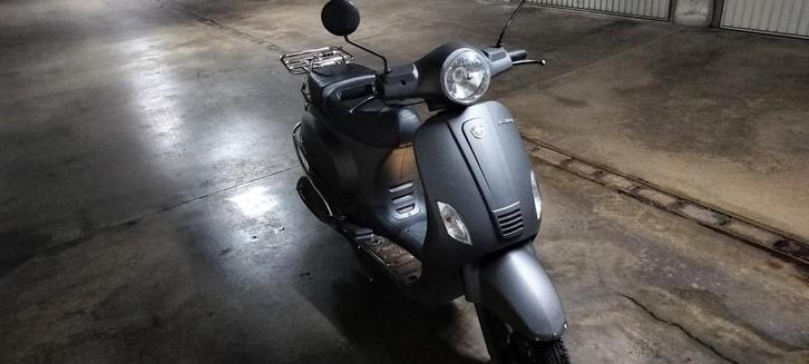 Neco Azuro 125 cc, Vélos & Vélomoteurs, Scooters | Marques Autre, Essence, Enlèvement