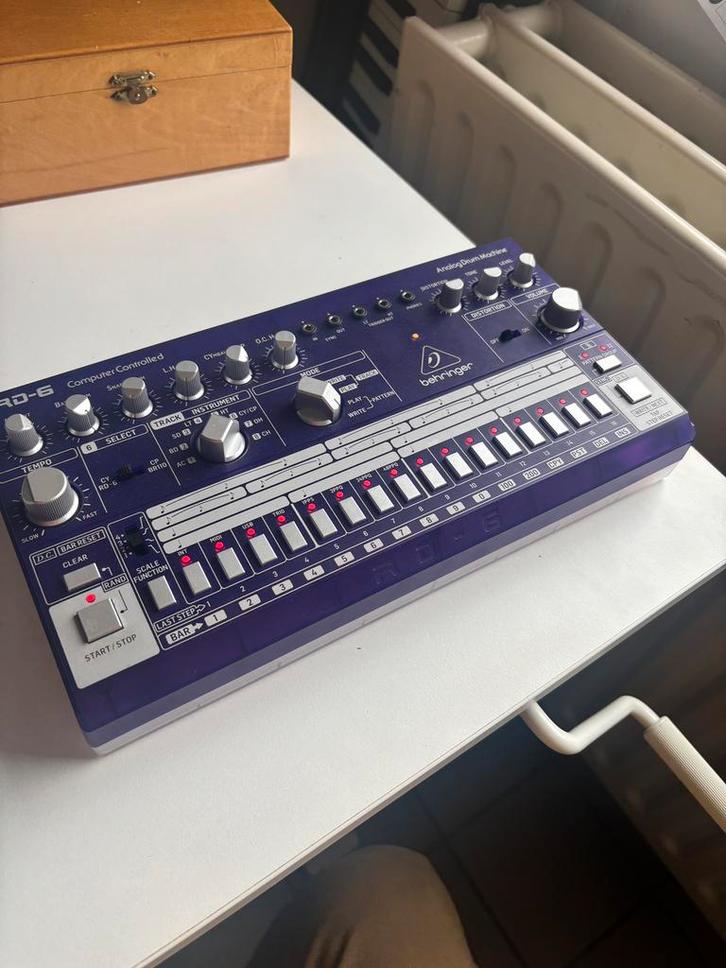 Behringer RD6, Muziek en Instrumenten, Drumcomputers, Zo goed als nieuw, Ophalen of Verzenden