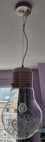 Lustre suspension en forme d'ampoule, Comme neuf, Synthétique, 75 cm ou plus, Moderne