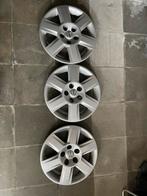 Nissan 16 inch wieldoppen, Ophalen, Gebruikt