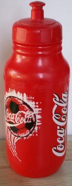 Coca Cola bidon rood met voetbal logo en tekst Coca-Cola, Verzamelen, Nieuw, Ophalen of Verzenden